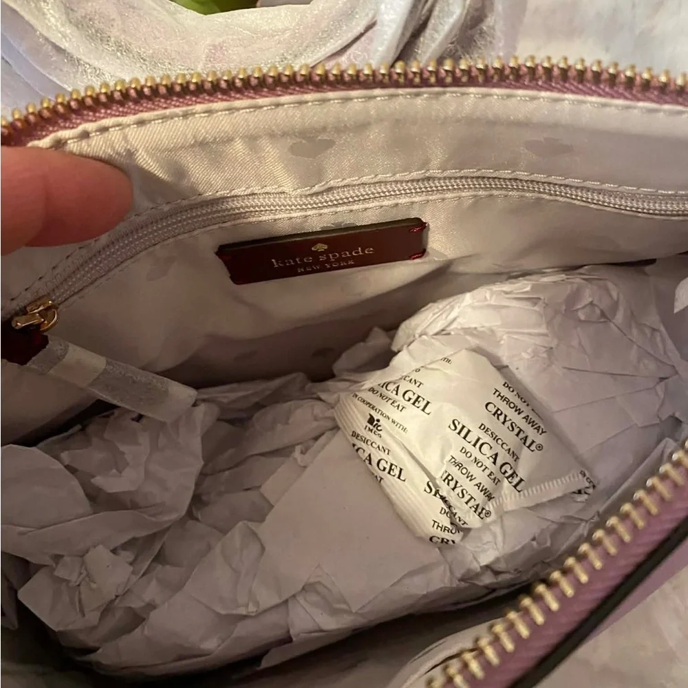✨🆕✨Brand New Kate Spade Adel Medium Crossbody Bag